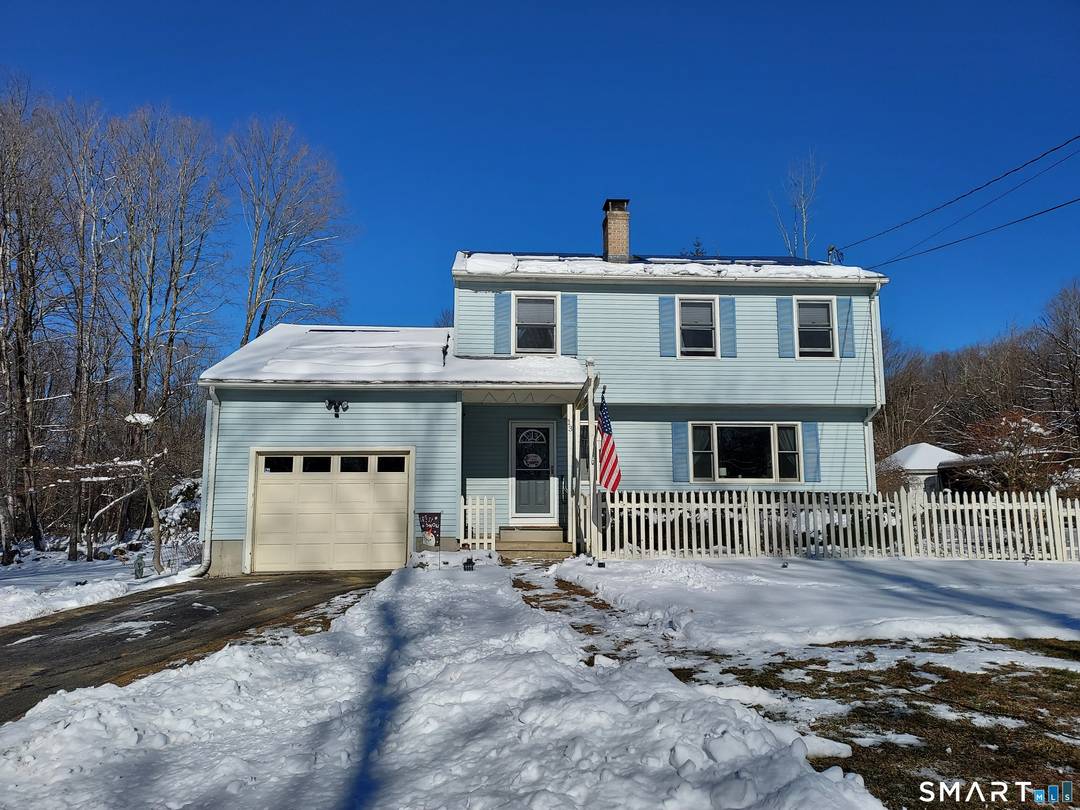 A wonderful mix of home features are offered with this well maintained 4 bedroom 1740 SF colonial home.