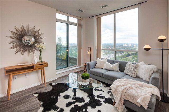 Stunning Penthouse Unit At Prime Location In North York.