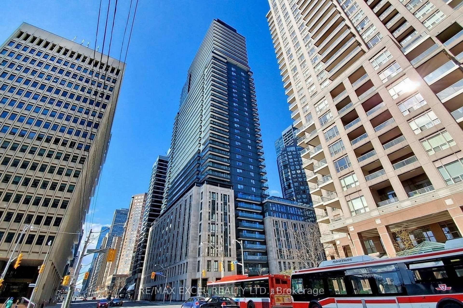 Wonderfully Bright Fully Furnished 1 Bedroom Unit In The Luxurious Britt Podium.