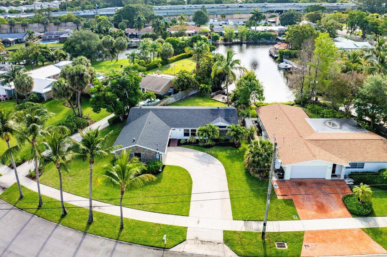 Located in the established neighborhood of Lake Clarke Terrace, 1720 W Terrace Drive is a thoughtfully updated single story home offering 3 bedrooms, 2 full baths, and 1, 780 sqft ...