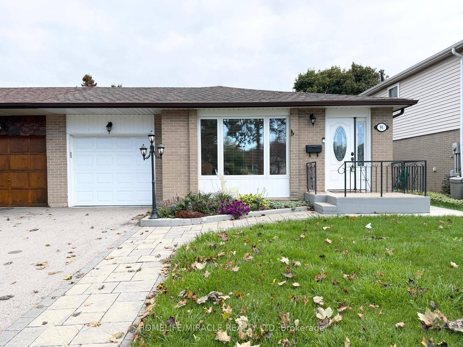 Welcome to 91 Garside ! This well maintained home offers a functional layout with a bright, spacious living dining area.