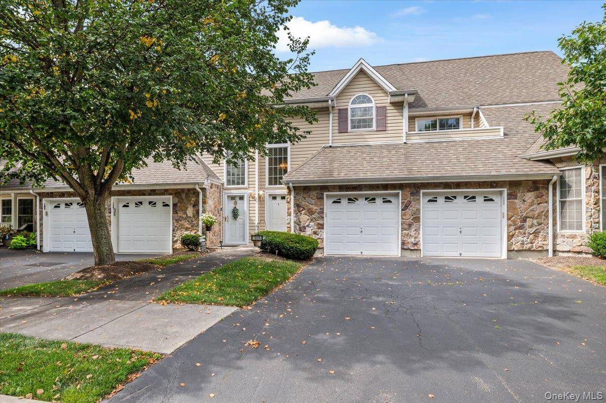 Welcome to this beautifully maintained 2 bedroom, 2 bathroom Upper Level Devonshire model in the highly sought after Stone Ridge Estates.