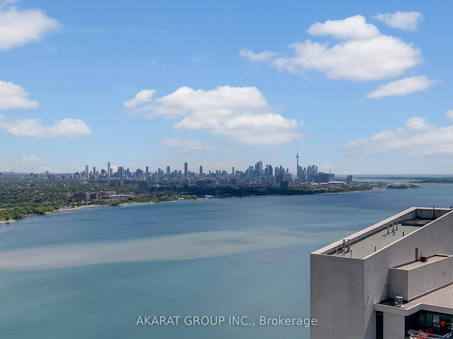 Welcome to Vita on the Lake, an elegant waterfront residence in the heart of Humber Bay Shores.