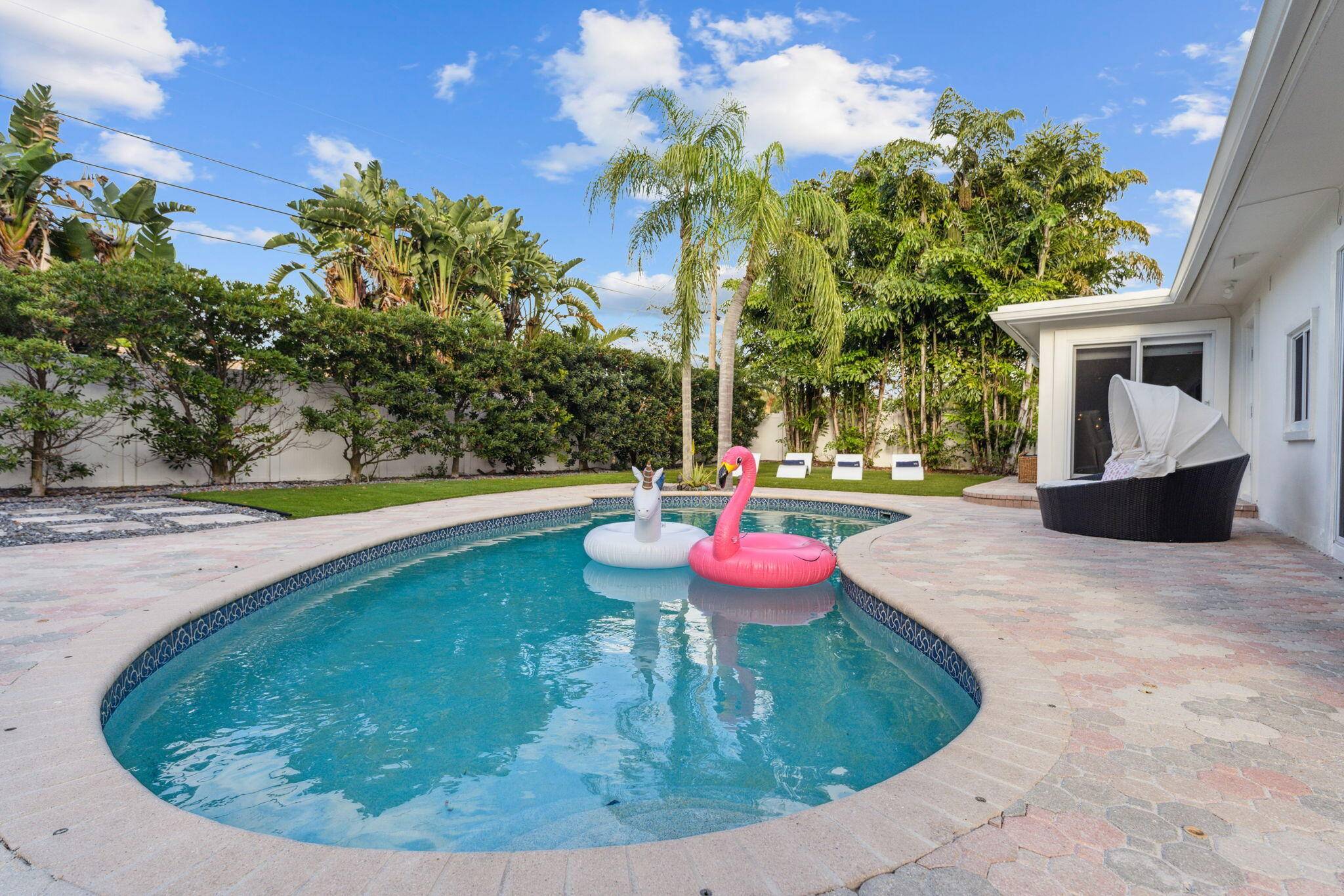 Stunning 3BR 2BA home in the prestigious Lighthouse Point !