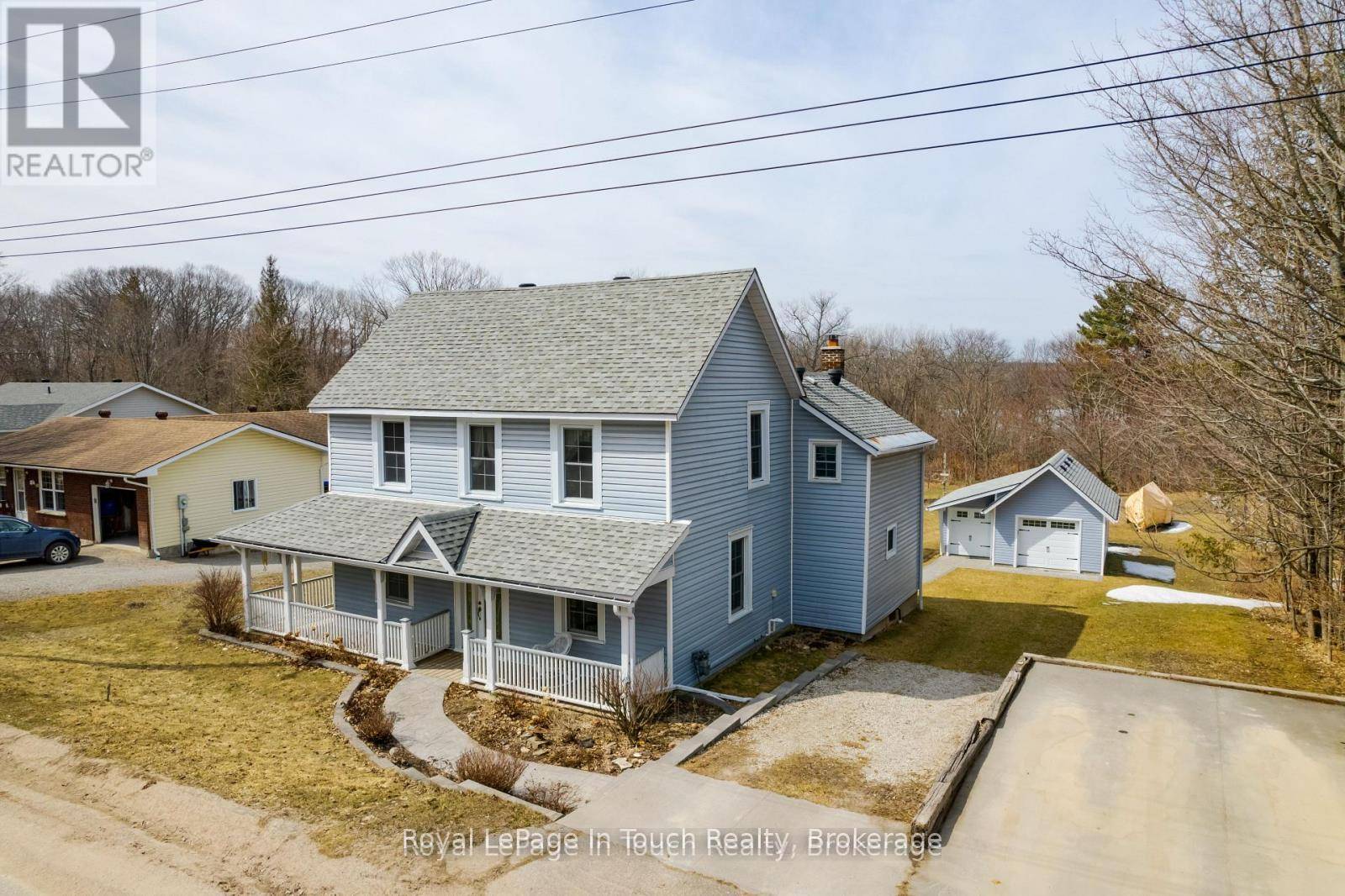 Charming Century Home on 1.