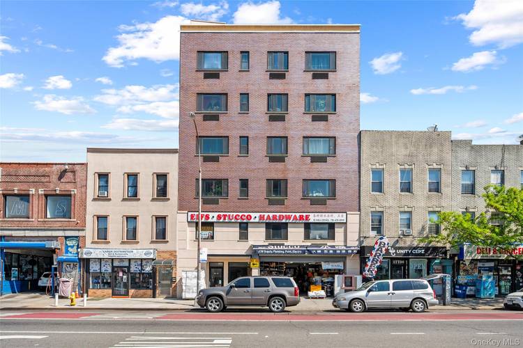Total 3 Level Commercial Unit Ground Floor 2, 693 Sqft Warehouse amp ; Showroom Massive ground floor with soaring high ceilings and Maximum street exposure ; Second Floor 1, 537 ...