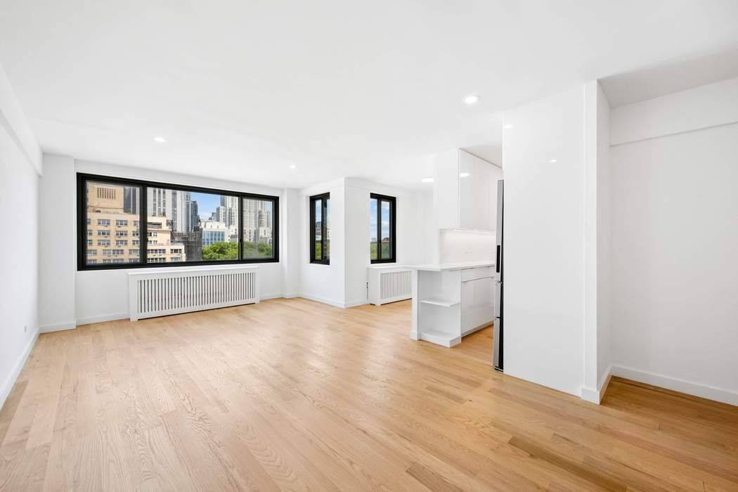 SPONSOR UNIT, NO BOARD APPROVAL EXPANSIVE HI FLOOR ALCOVE STUDIO HOME WITH OPEN CITY amp ; PARK VIEWS INVESTOR FRIENDLY CONDOP CONDO RULES COMPLETE WALL TO WALL NEW RENOVATION, NEVER ...