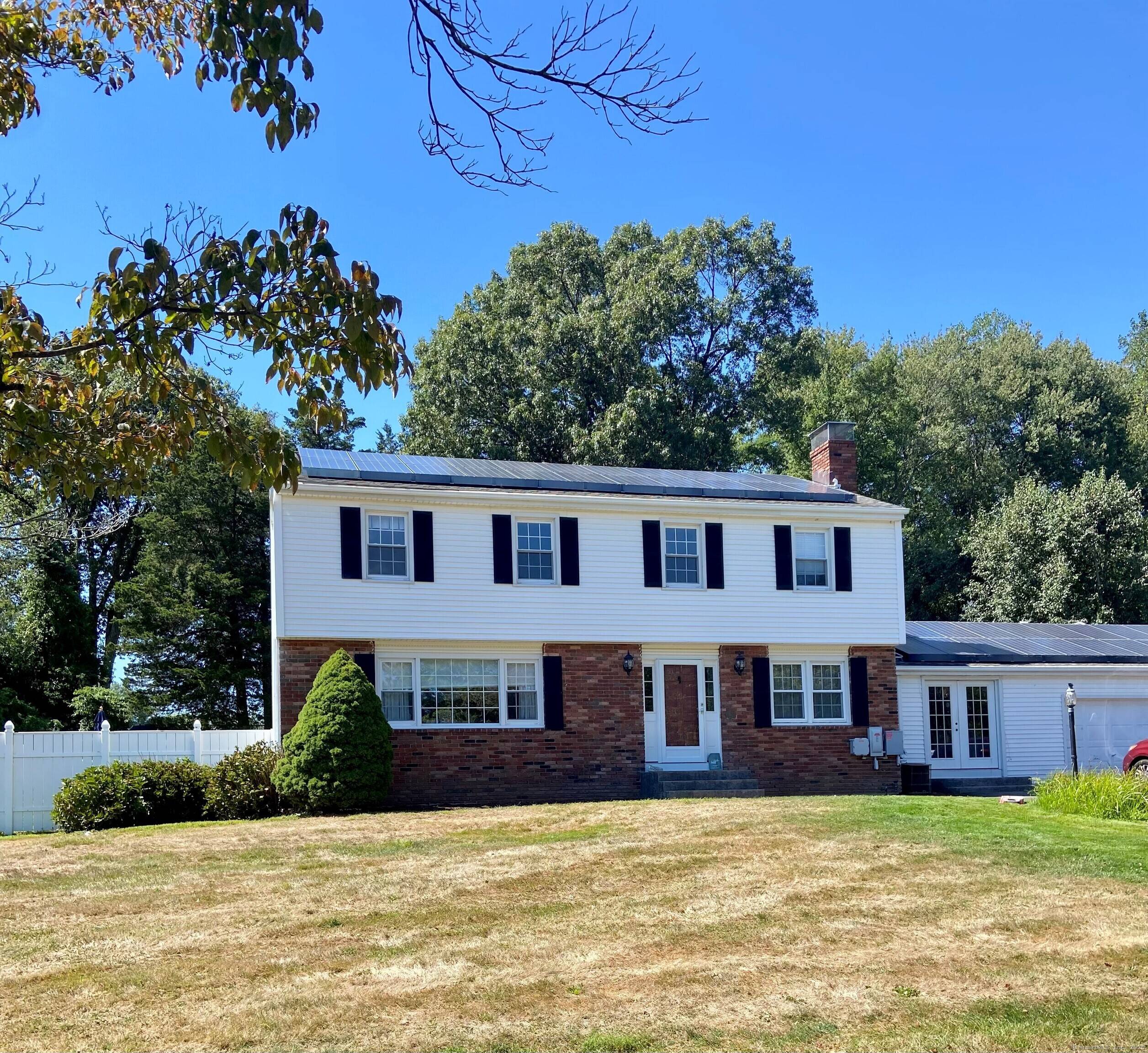 Elegant Colonial Retreat in Oronoque Golf Course Views Resort Style Living.