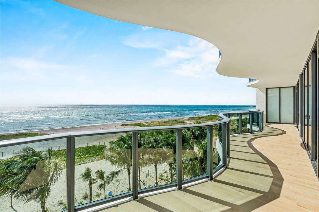 Casamar delivers the modern, ultra luxurious beachfront lifestyle everyone has been searching for.