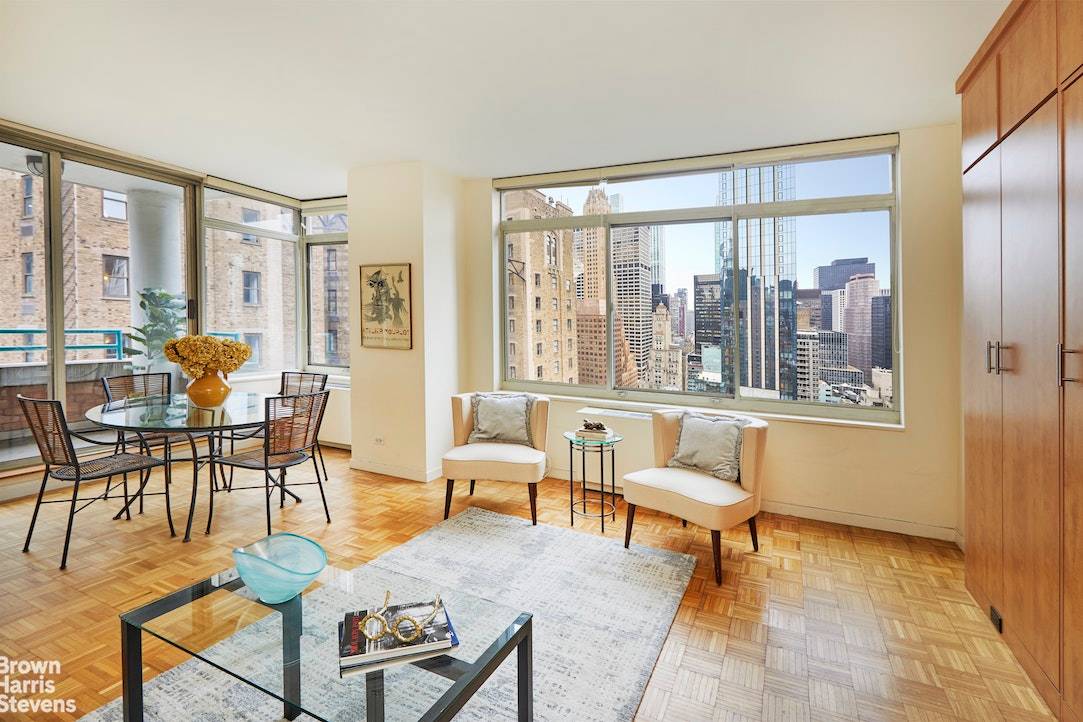Stunning open city views from every room in this high floor, one bedroom, 1.