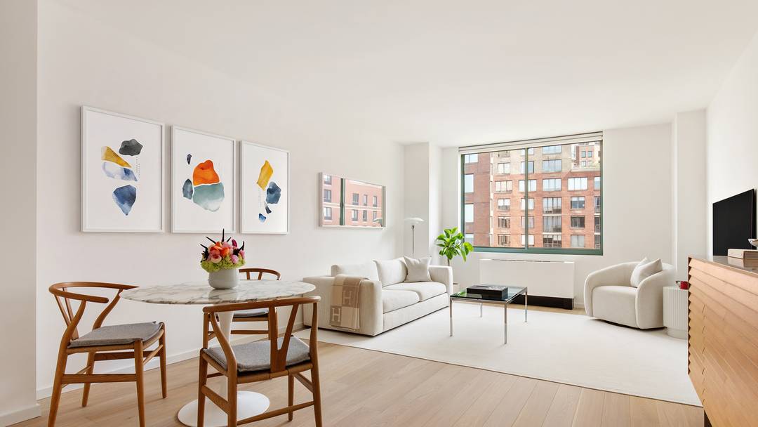 A TIMELESSLY RENOVATED 1 BEDROOM 1.