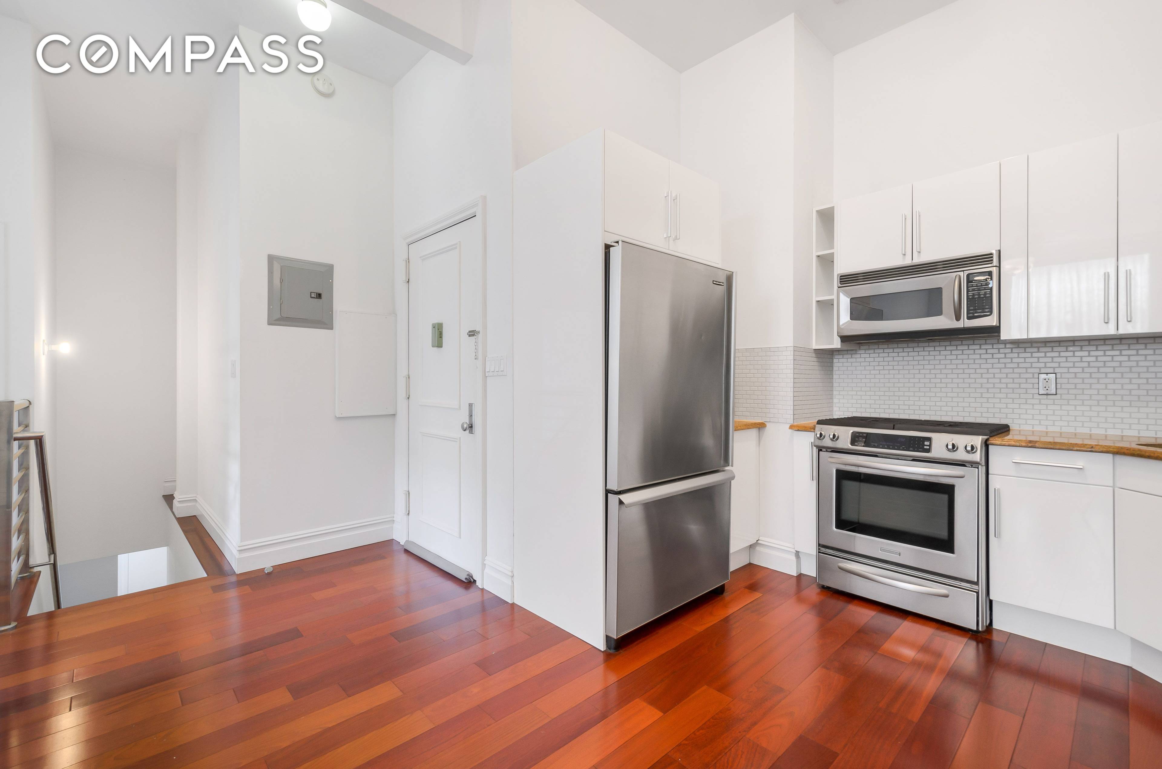 Spacious and modern one bed one and a half bath duplex apartment available now.