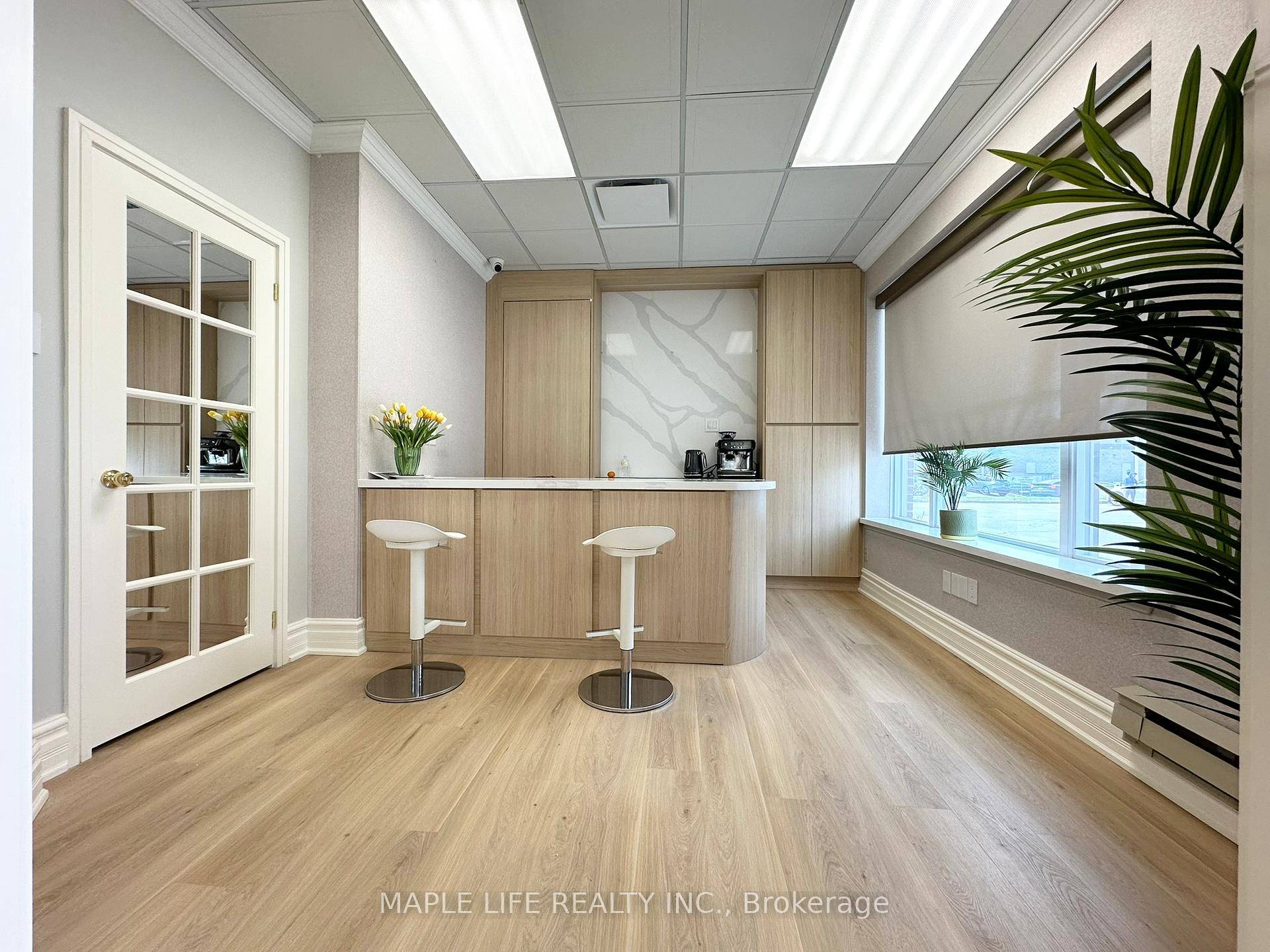 Rarely Offered Leasing Opportunity at the Heart of Richmond Hill !