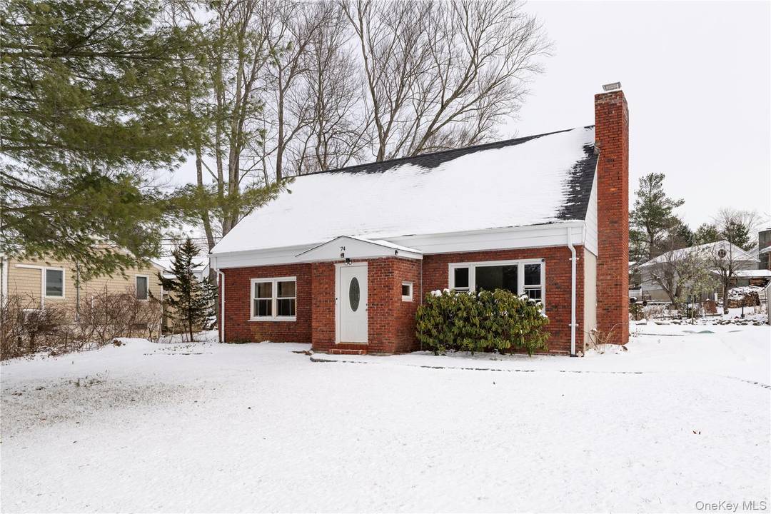 Lakefront living in the heart of Carmel.