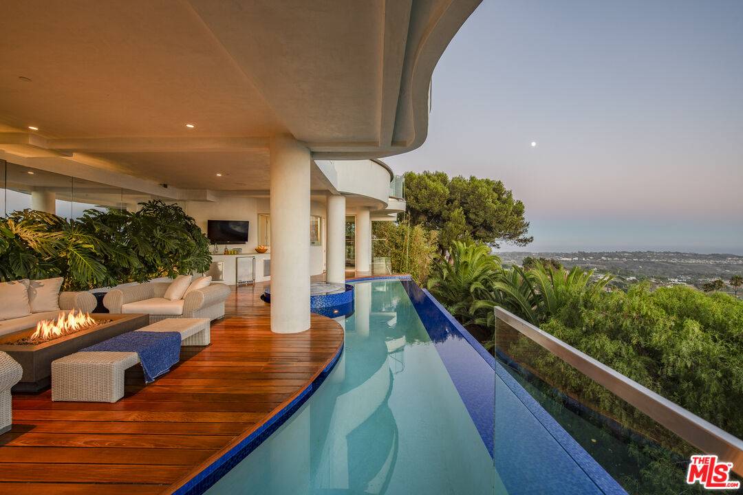 5353   Horizon Dr 3BR Malibu La