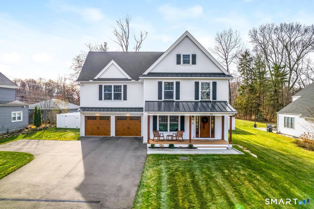 Welcome to 38 MacDonald Rd in the Nichols area of Trumbull.