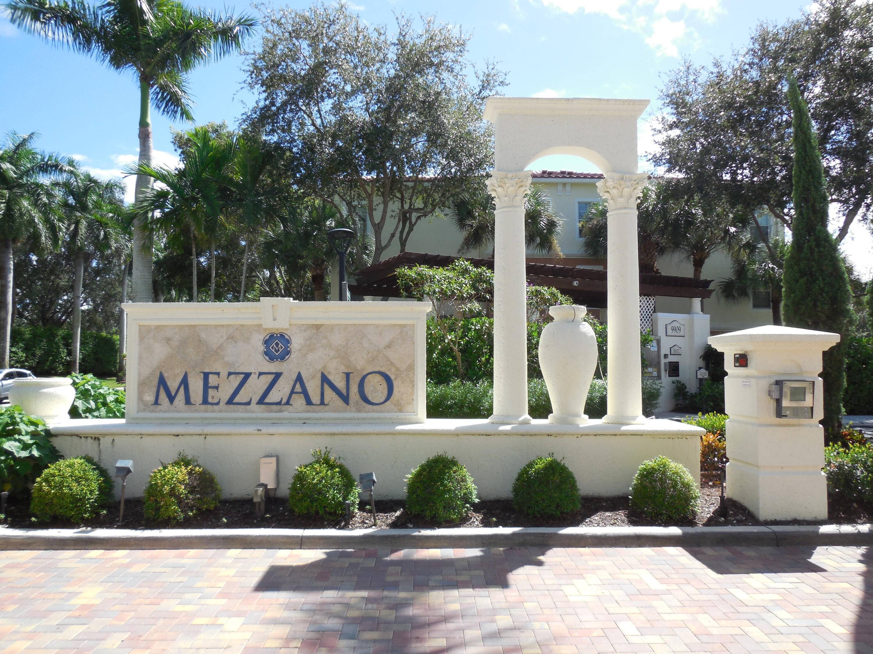 Welcome to Resort Style MEZZANO.