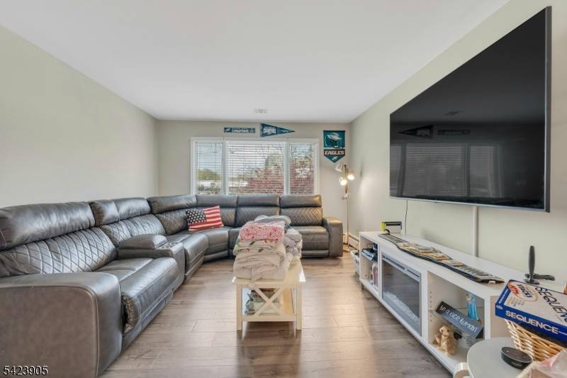 Excellent investment or owner occupant opportunity in highly sought after Kenilworth !