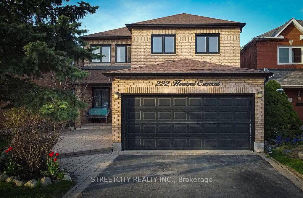 Stunning Renovated Home Backing onto Nature Over 3800 Sq Ft of Living Space !