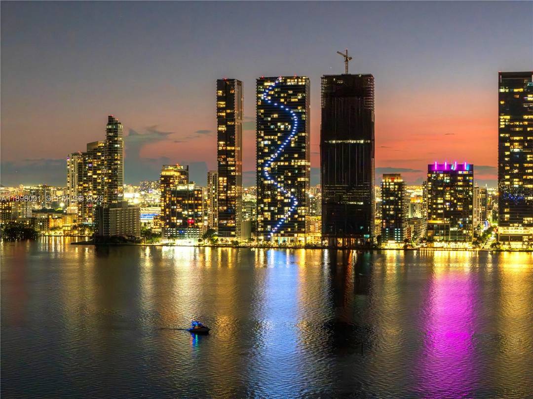 Bayfront Lifestyle at Aria Reserve Move into this spectacular 2 Bed DEN, 3 BATH residence on the 42nd floor, offering 1, 571 sq.