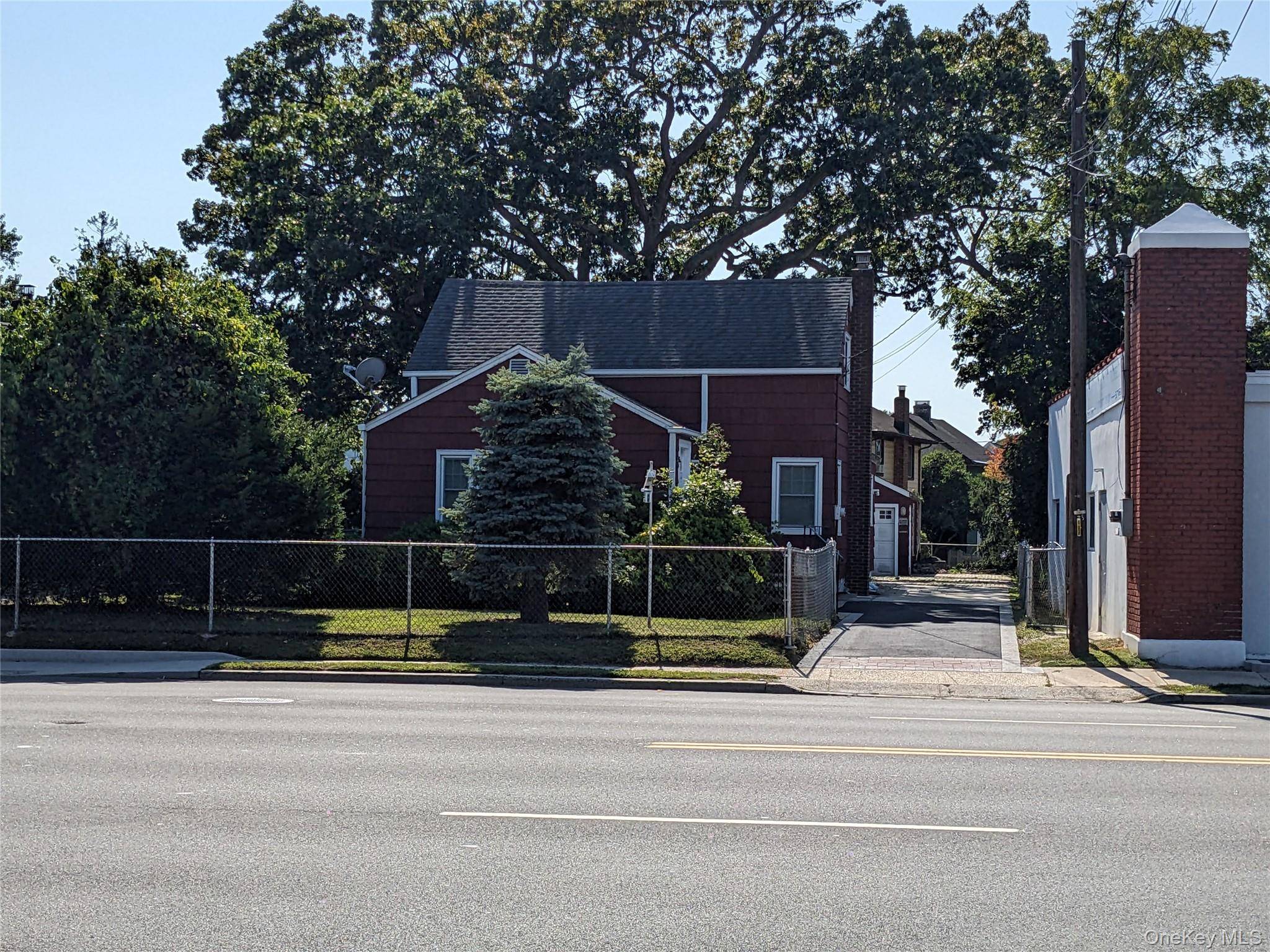 Mint condition whole house rental.