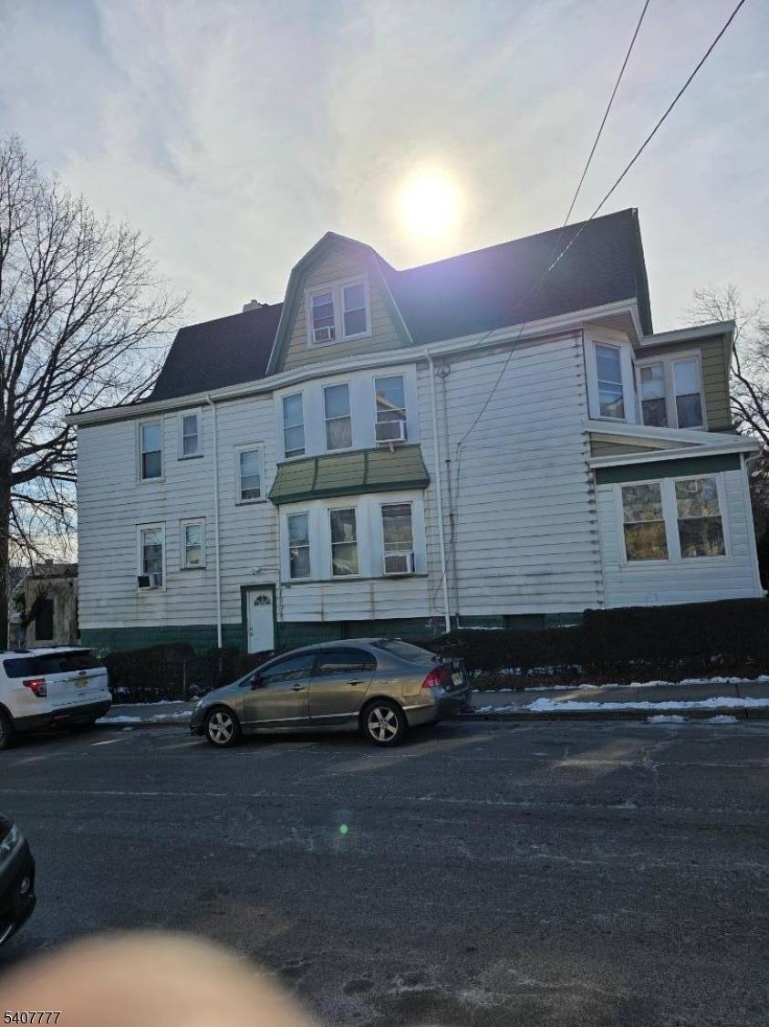 Seymour Ave Newark City New Jersey Multi-Story