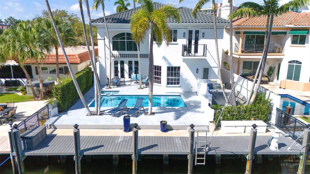Spectacular fully updated and gated waterfront home, with 50' dock in the heart of Las Olas, only 10 minutes from Port Everglades inlet.