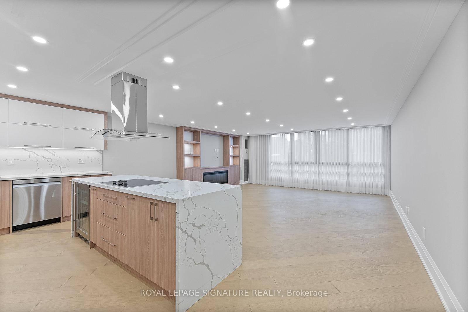 Welcome to unit 406 at 77 Carlton St.