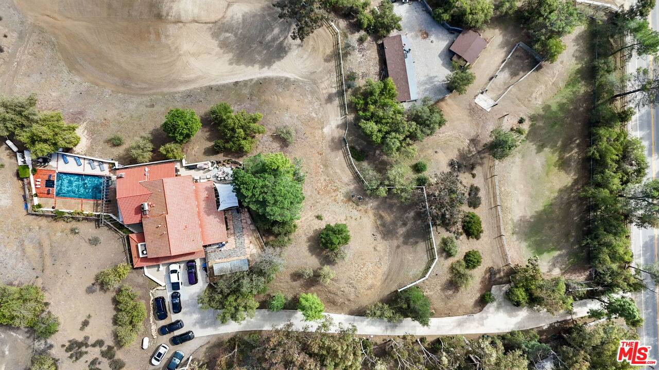 25615   Mulholland Hwy 4BR La