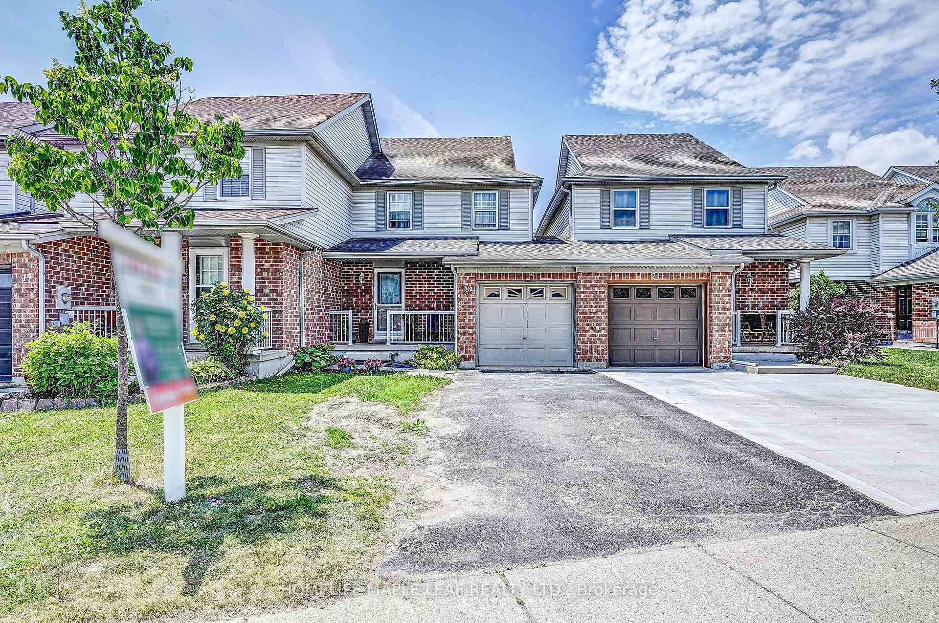 This move in ready 3 bedroom freehold townhouse is situated in a highly sought after neighborhood, offering both comfort and convenience for todays modern lifestyle.
