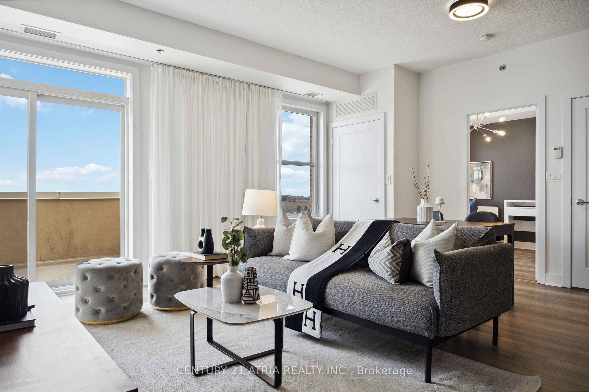 OFFERS ANYTIME Experience breathtaking panoramic views in this stunning penthouse suite !