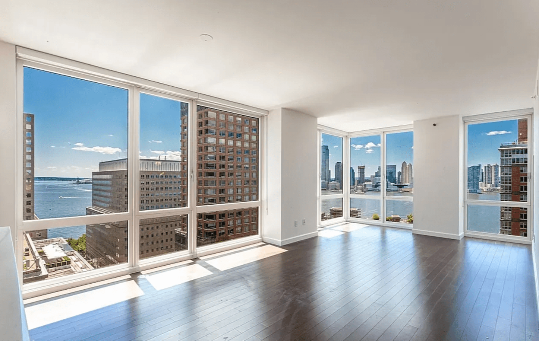 Beautiful bright and sunny Corner 2 bedroom 2 bath unit with floor to ceiling windows, over 1402 square feet plus w d in unit and huge Walk in closet.