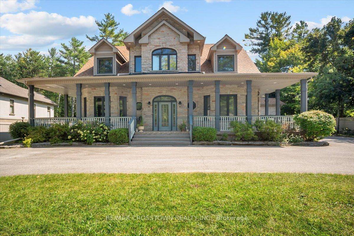 Welcome to your coastal haven, 2 story luxury home with a bonus four season modern guest house for great income potential.