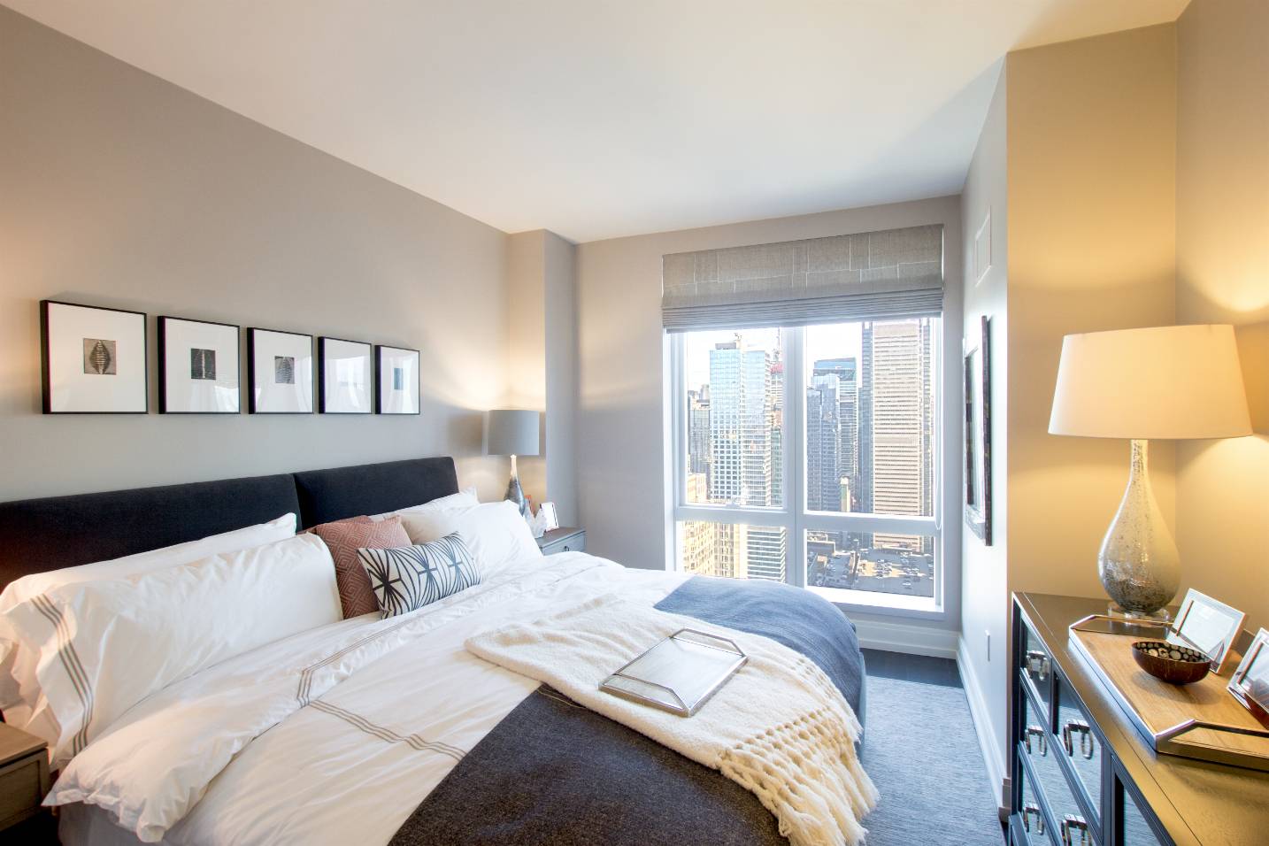 With sweeping views of the city from sunrise to sunset 555TEN towers over the new West Side.