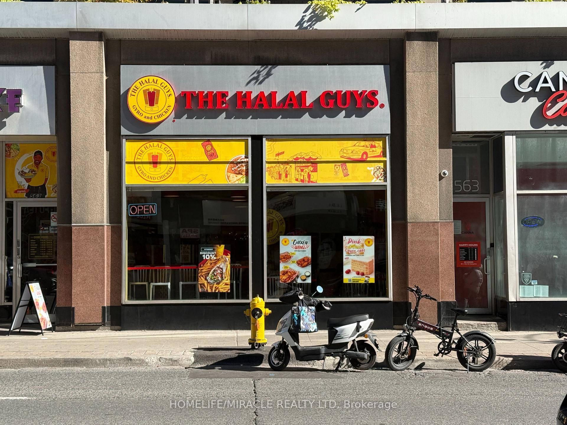 HALAL GUYZ Business in Toronto, ON is For Sale.