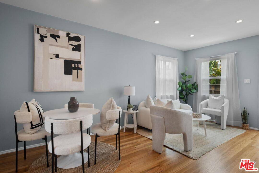2424   Oak St 1BR Santa Monica La