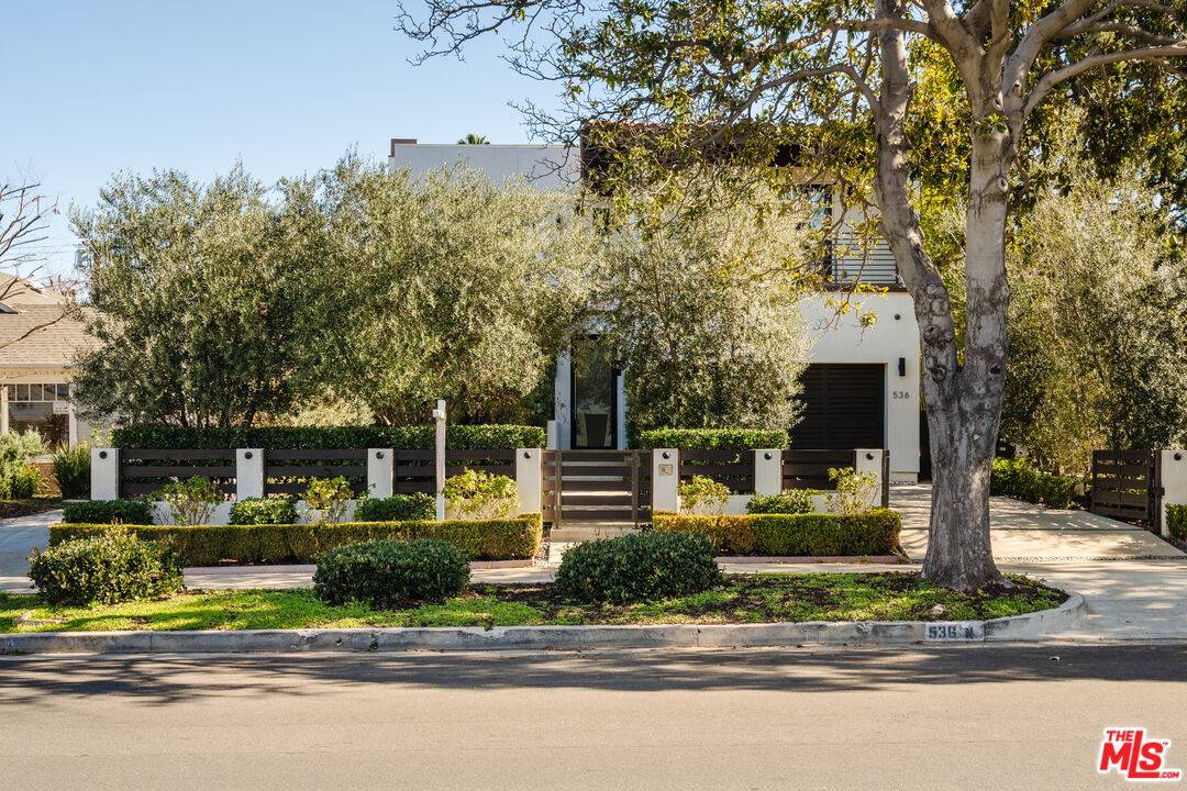 536 N Arden Blvd 4BR Mid Wilshire La