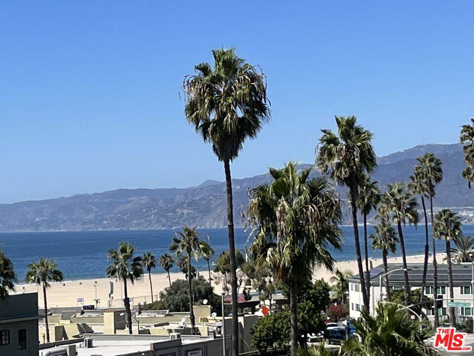1705   Ocean AVE Santa Monica LA