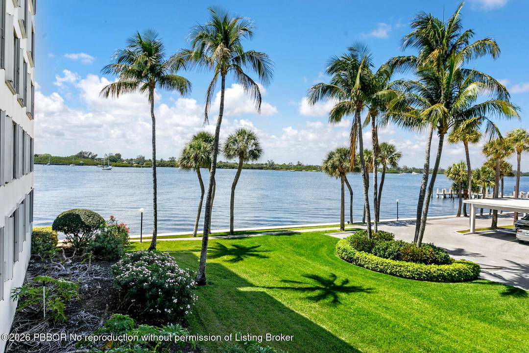 2860 S Ocean Boulevard S 205, Palm Beach, FL 33480