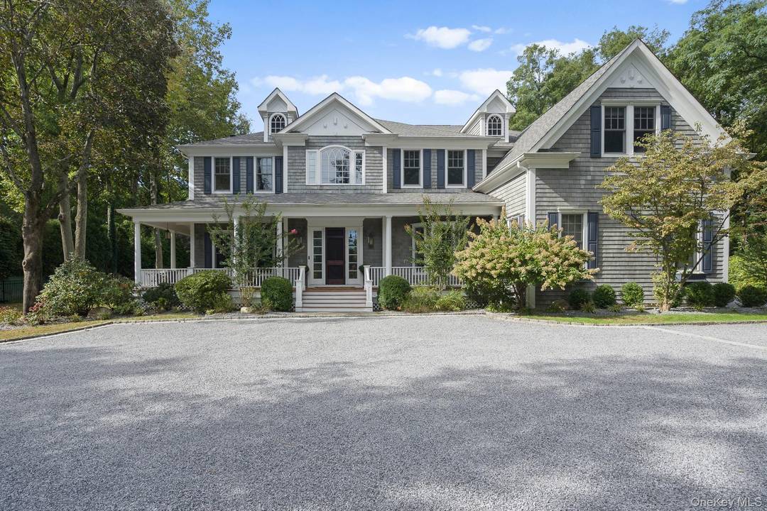 Introducing 280 Southdown Road, Lloyd Harbor, where luxury living abounds in this exquisite Hampton Style Colonial on a 2 acre estate setting.