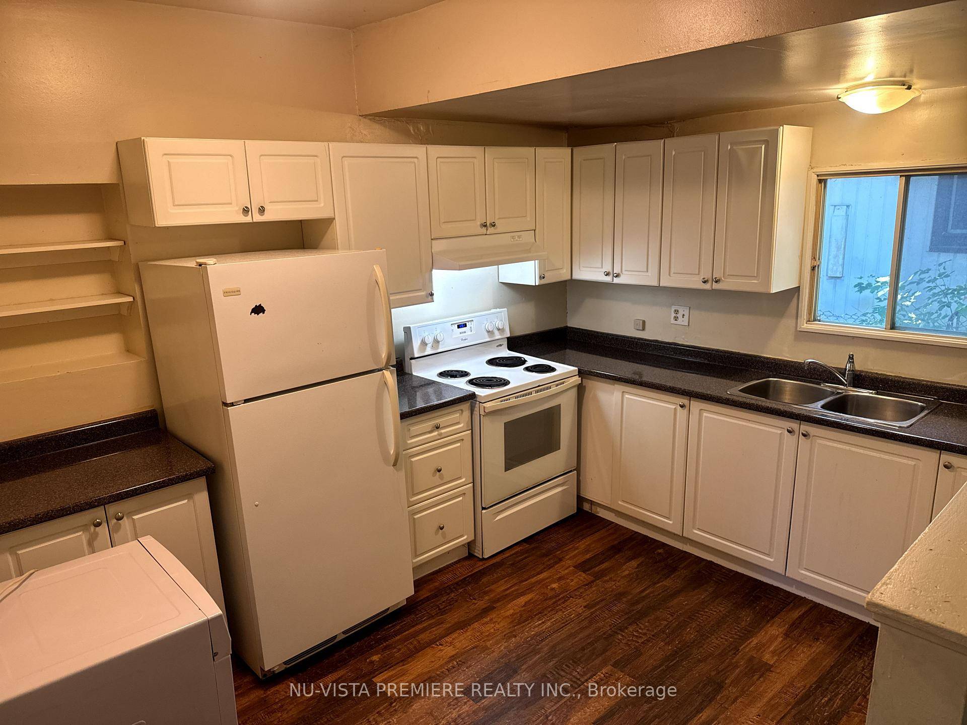 Welcome to this exceptional legal duplex located in the vibrant heart of the SOHO neighborhood !