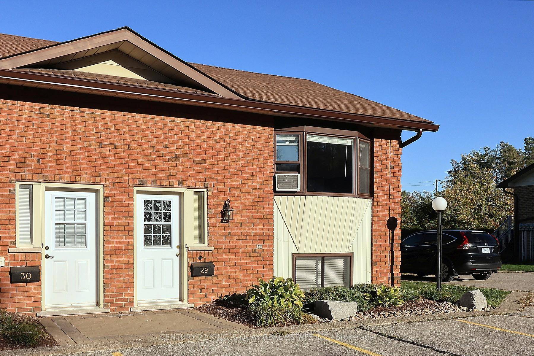Welcome to Unit 29 at Courtland Place in Lindsay a warm and inviting end unit condo townhouse that's perfect for starting out, downsizing, or simply enjoying low maintenance living.