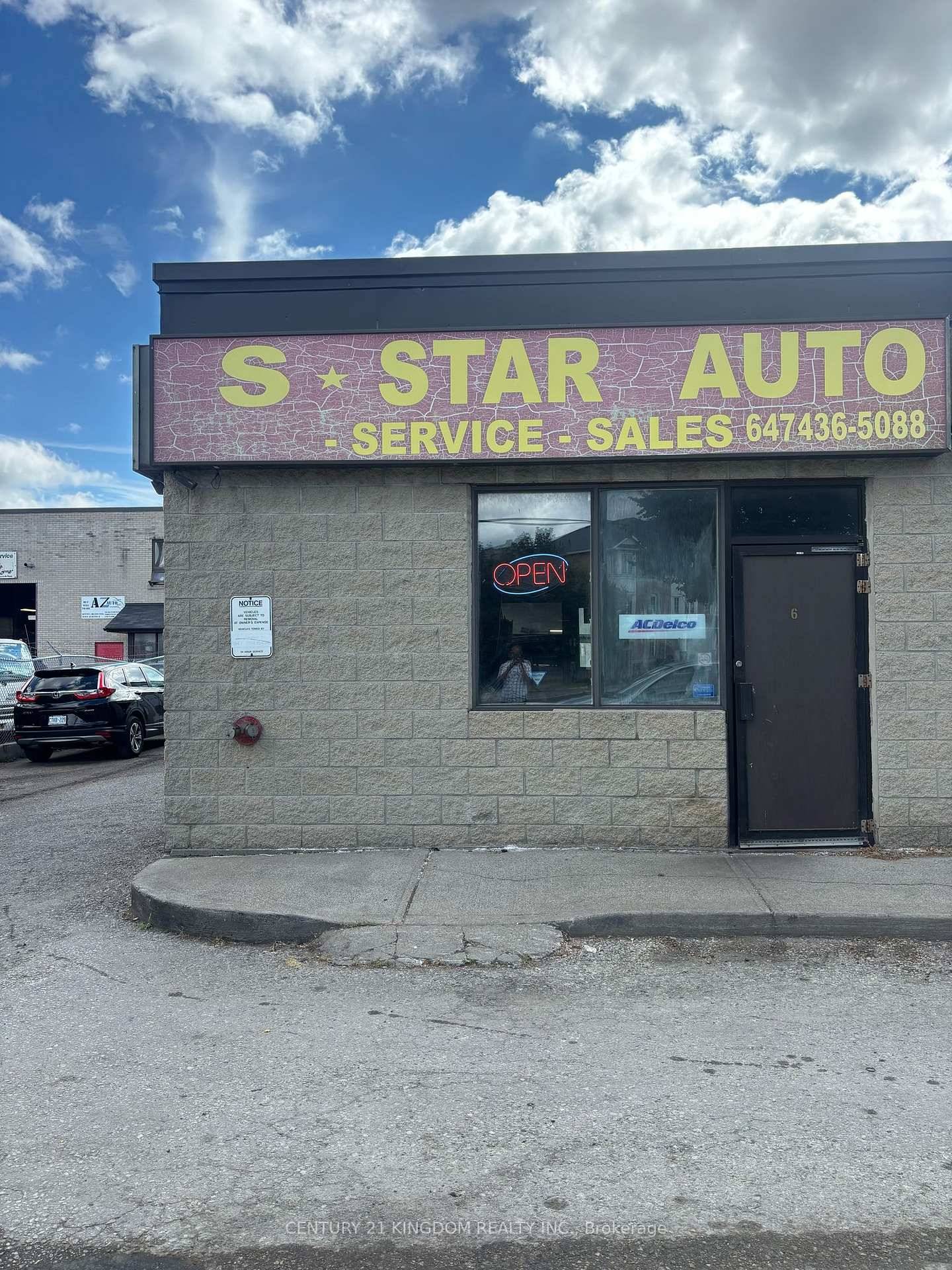 Excellent automotive related business opportunity in Scarborough.