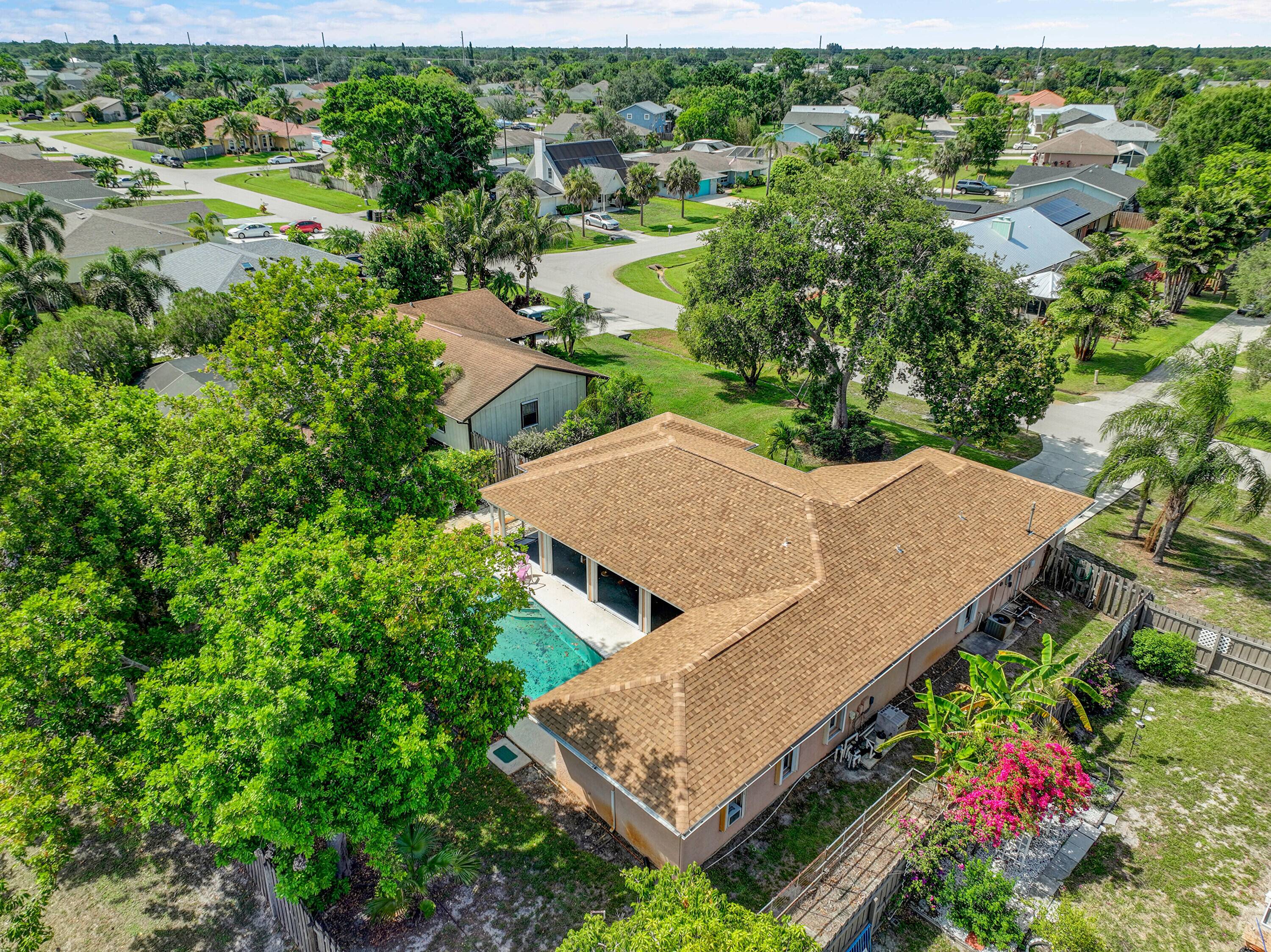 NO FHA. CLEAN CLEAN. Well cared for CBS 3 3 2 Pool Spa Home On Quiet Street In Mid Central PSL.