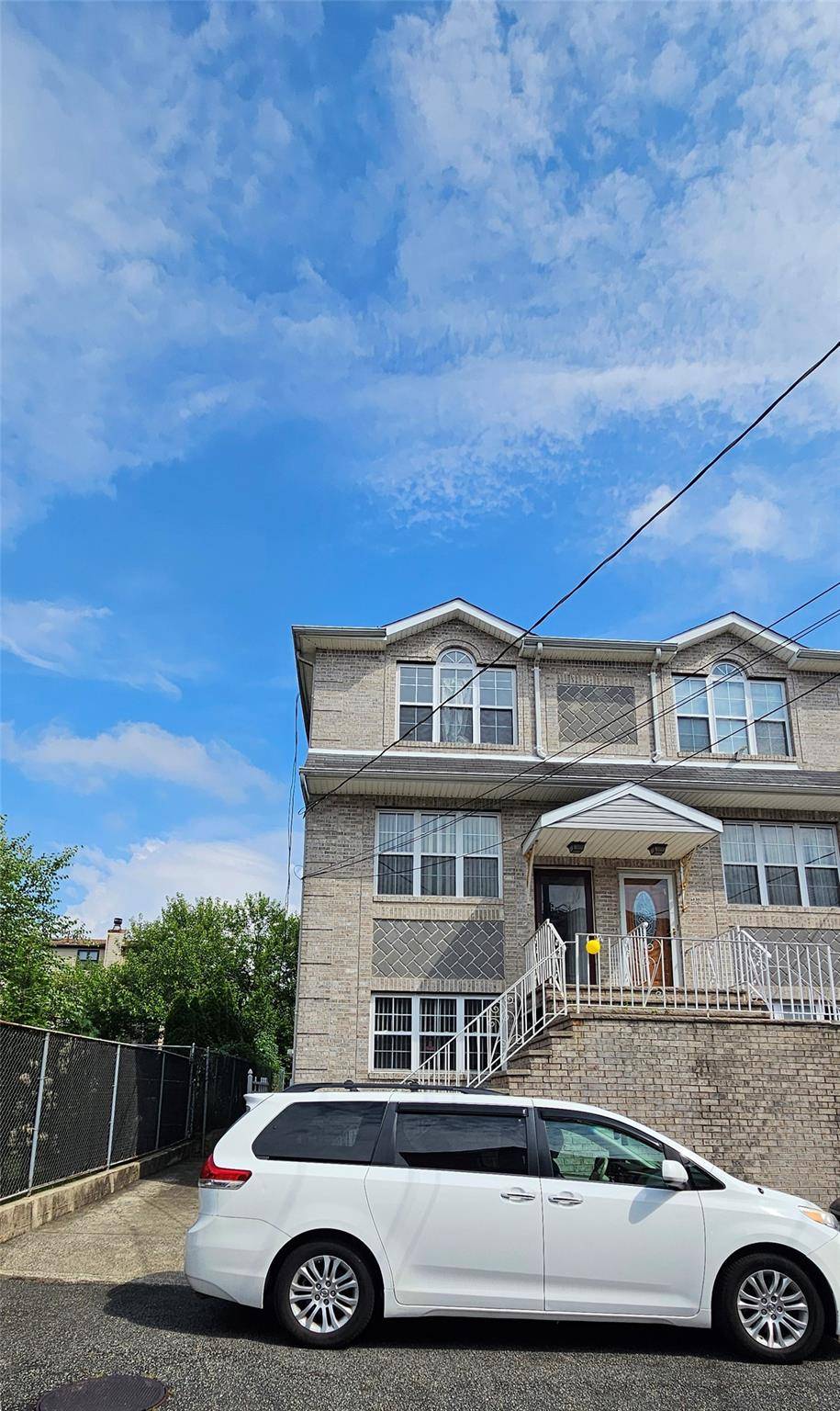 Charming 2 Family Home in Prime Staten Island Location !