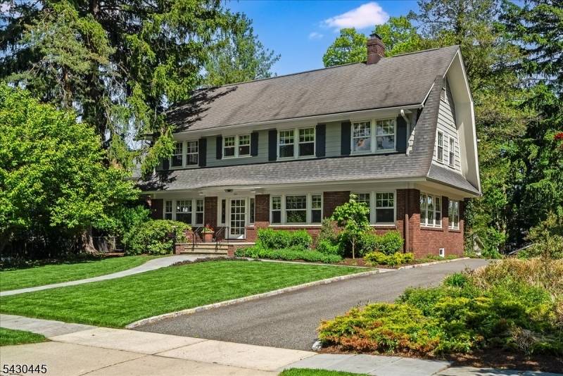 Serene that's how this meticulously updated, sunfilled, center hall colonial classic will make you feel.
