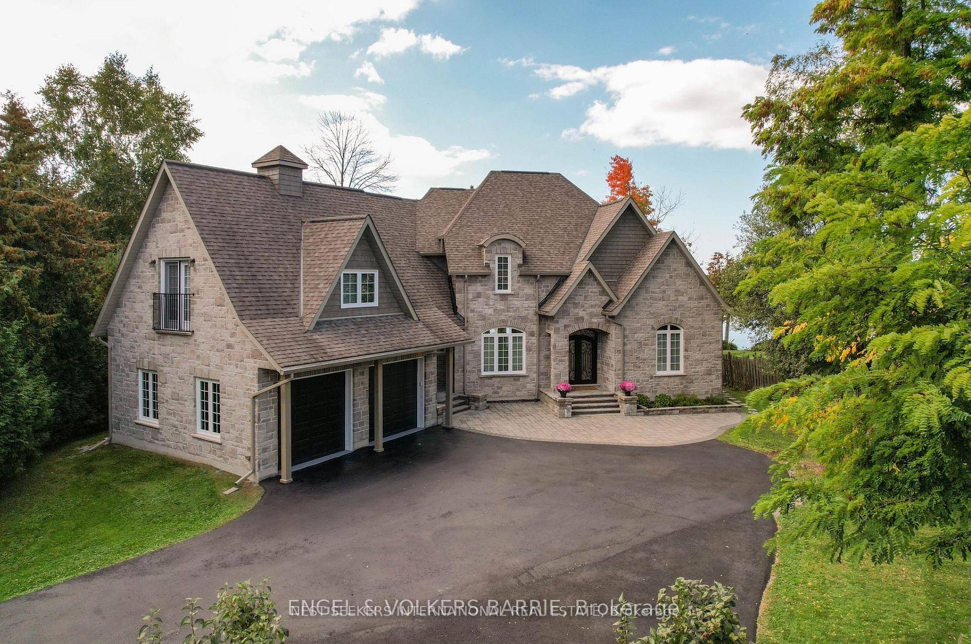 Lake Simcoe's Masterpiece of Luxury amp ; Serenity.