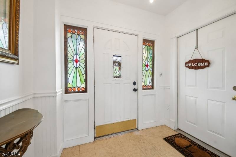 Spacious Side by Side Duplex on the North Caldwell Border !