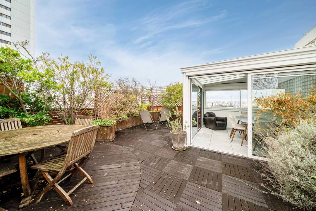 Top floor with terrace - Paris XV