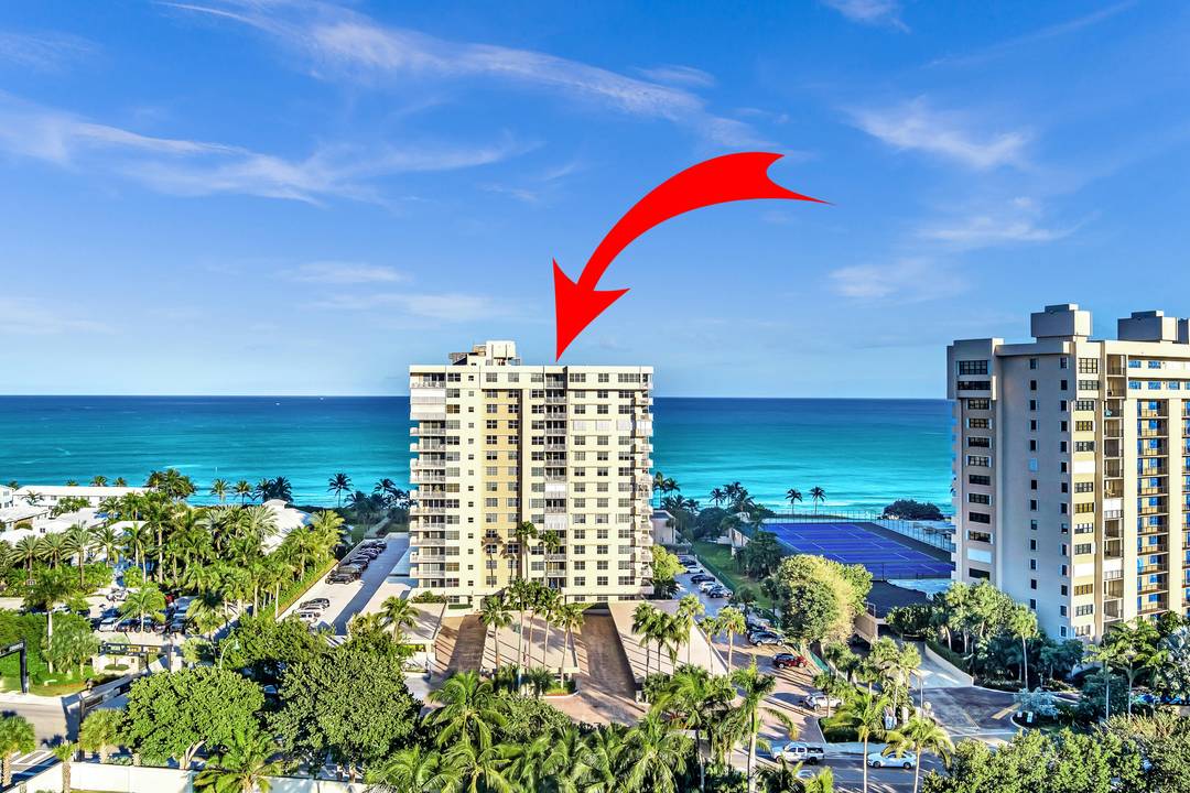 STAY ON THE OCEAN FOR THE SUMMER.